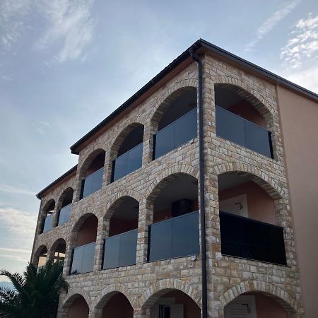 Apartmani Ivanic فير المظهر الخارجي الصورة