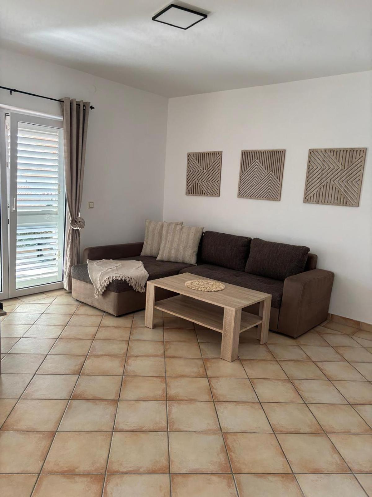Apartmani Ivanic فير المظهر الخارجي الصورة