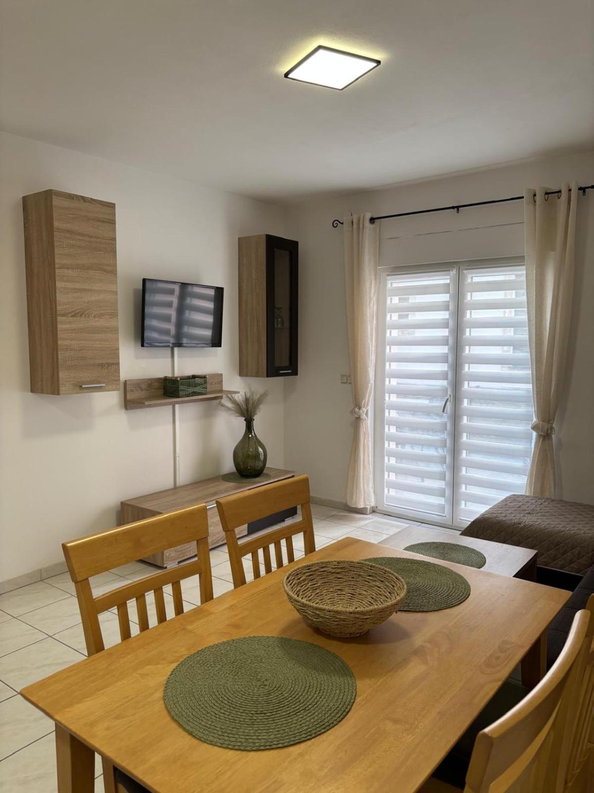 Apartmani Ivanic فير المظهر الخارجي الصورة