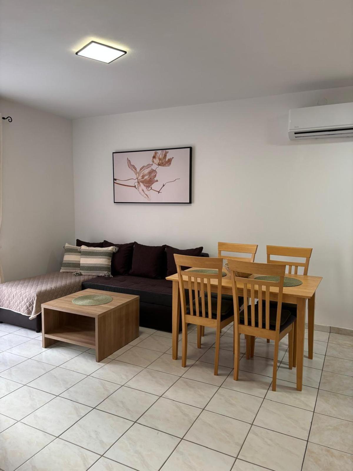 Apartmani Ivanic فير المظهر الخارجي الصورة