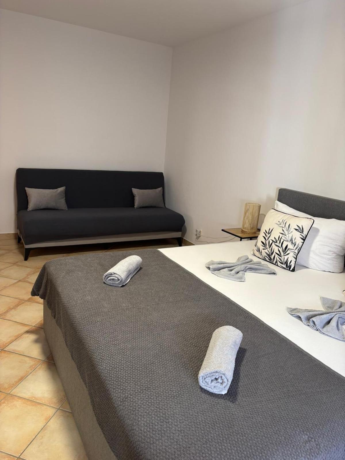 Apartmani Ivanic فير المظهر الخارجي الصورة